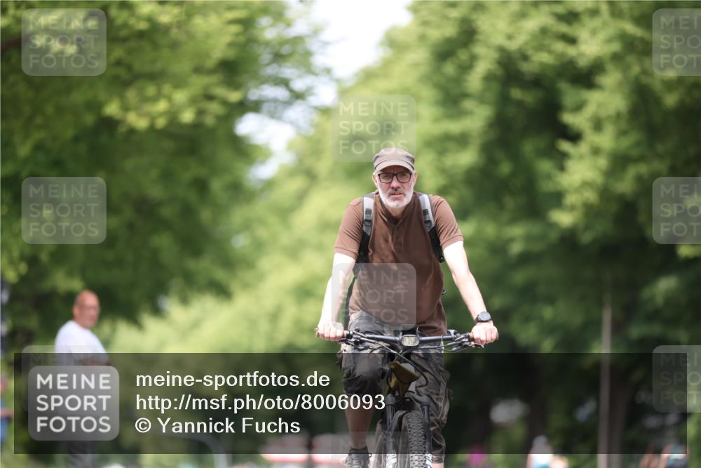 15.06.2025 - 7 Türme Triathlon Yannick Fuchs http://msf.ph/oto/8006093 15.06.2025 13:19:21 Radfahren 946, 1140 meine-sportfotos.de