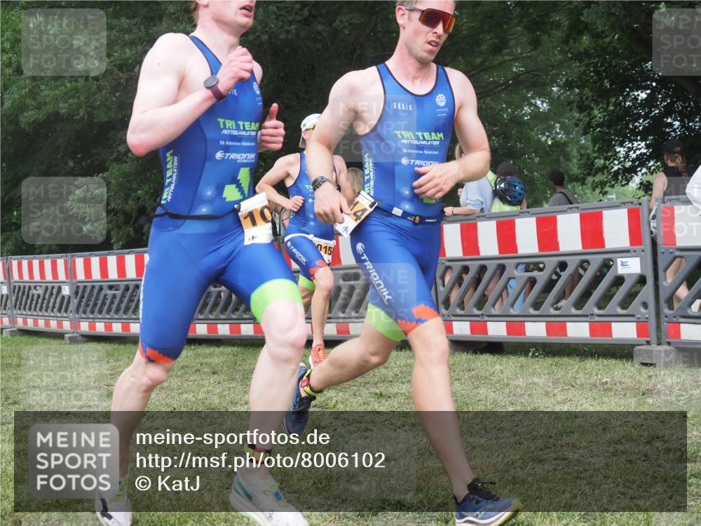 21.06.2025 - 27. Vierlanden-Triathlon KatJ http://msf.ph/oto/8006102 15.06.2025 12:59:15 Ziel 1014, 1015, 1016, 1018, 1024, 1025, 1026, 1027 meine-sportfotos.de