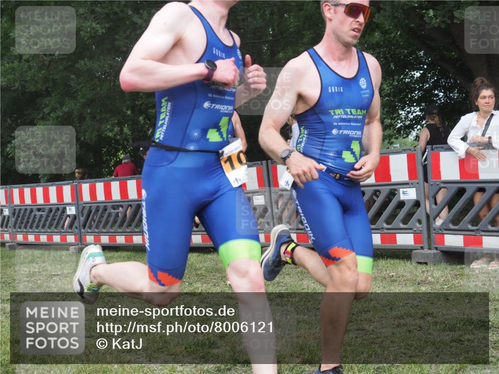 21.06.2025 - 27. Vierlanden-Triathlon KatJ http://msf.ph/oto/8006121 15.06.2025 12:59:15 Ziel 1014, 1015, 1016, 1018, 1024, 1025, 1026, 1027 meine-sportfotos.de
