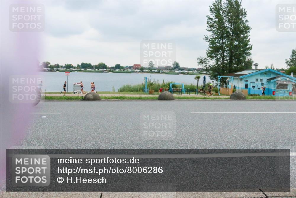 21.06.2025 - 27. Vierlanden-Triathlon H.Heesch http://msf.ph/oto/8006286 15.06.2025 13:12:13 Radfahren 1169, 1190 meine-sportfotos.de