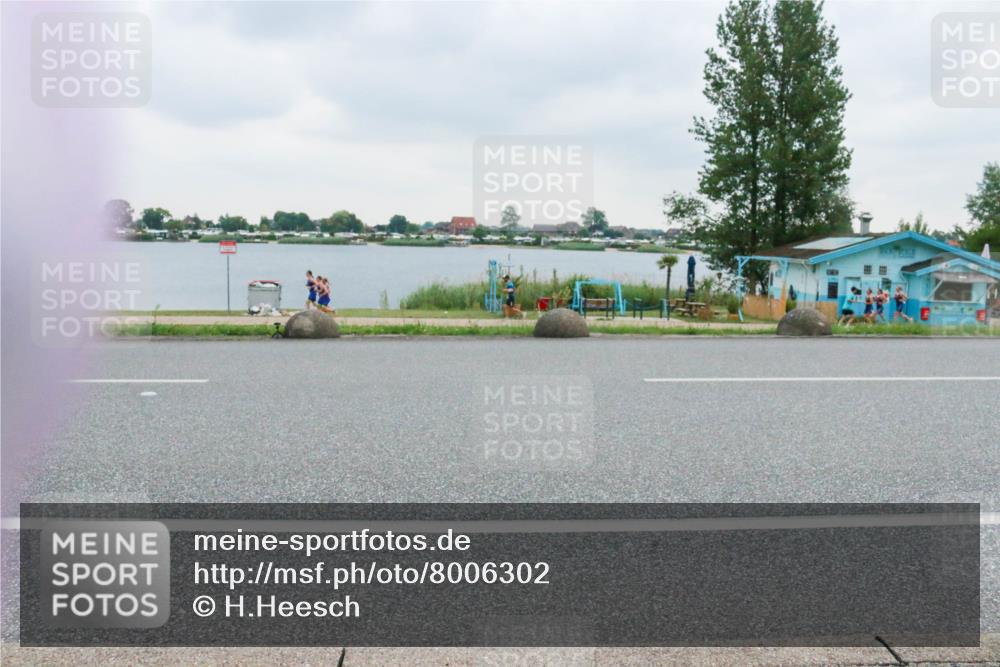 21.06.2025 - 27. Vierlanden-Triathlon H.Heesch http://msf.ph/oto/8006302 15.06.2025 13:12:22 Radfahren 1166 meine-sportfotos.de