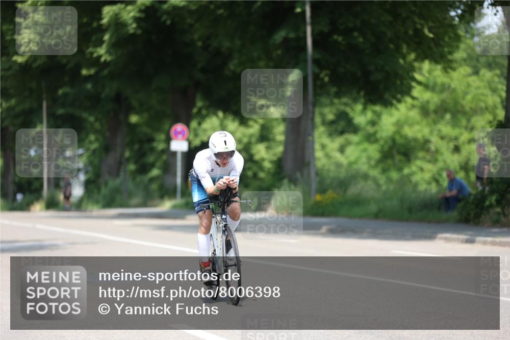 15.06.2025 - 7 Türme Triathlon Yannick Fuchs http://msf.ph/oto/8006398 15.06.2025 12:39:03 Radfahren 210, 222, 285, 399 meine-sportfotos.de