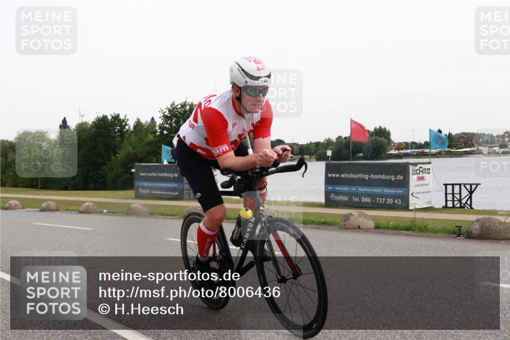 15.06.2025 - 27. Vierlanden-Triathlon H.Heesch http://msf.ph/oto/8006436 15.06.2025 10:39:06 Radfahren 145, 148, 291 meine-sportfotos.de