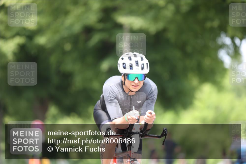 15.06.2025 - 7 Türme Triathlon Yannick Fuchs http://msf.ph/oto/8006486 15.06.2025 13:20:02 Radfahren 588, 871 meine-sportfotos.de
