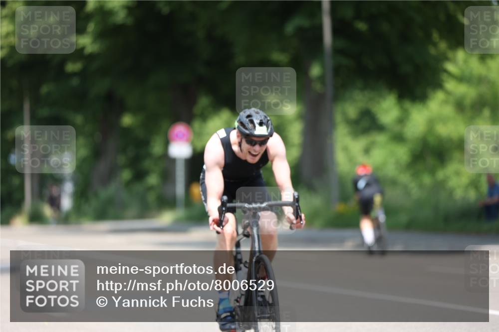 15.06.2025 - 7 Türme Triathlon Yannick Fuchs http://msf.ph/oto/8006529 15.06.2025 12:39:23 Radfahren 216, 666 meine-sportfotos.de