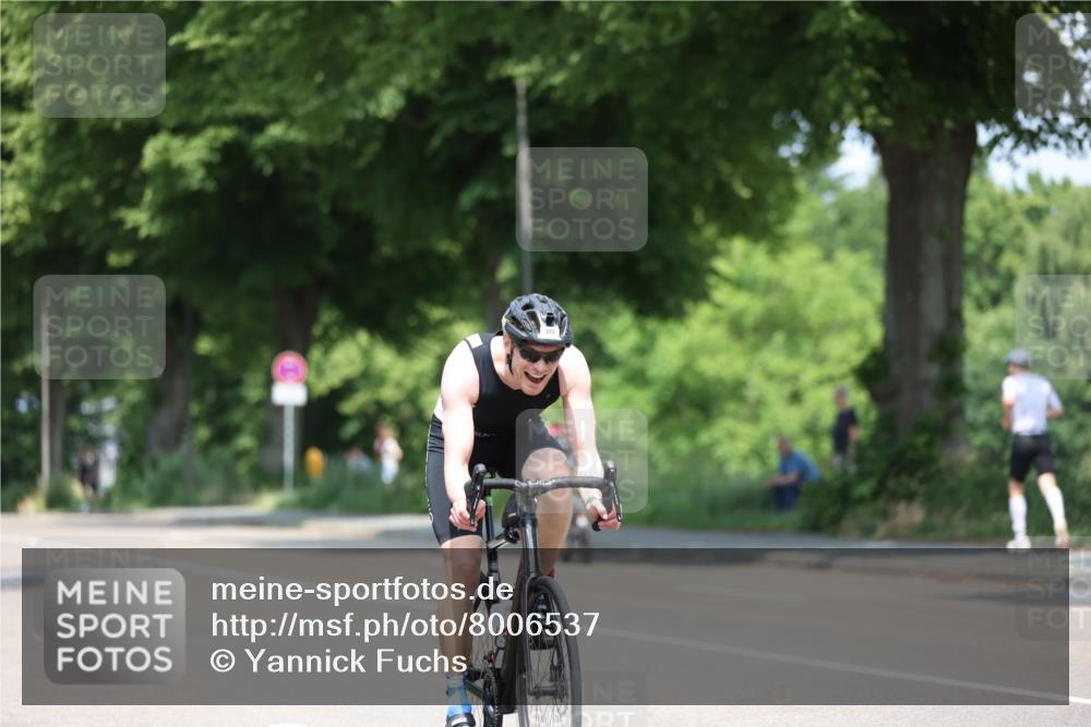 15.06.2025 - 7 Türme Triathlon Yannick Fuchs http://msf.ph/oto/8006537 15.06.2025 12:39:23 Radfahren 216, 666 meine-sportfotos.de