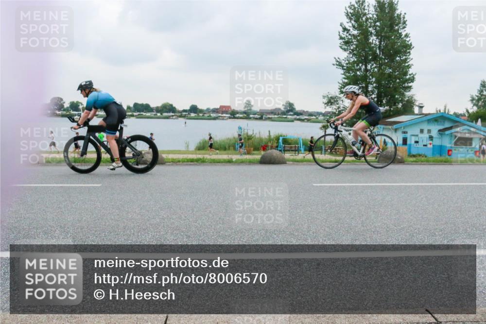 21.06.2025 - 27. Vierlanden-Triathlon H.Heesch http://msf.ph/oto/8006570 15.06.2025 13:13:26 Radfahren 1173, 1200, 1225 meine-sportfotos.de