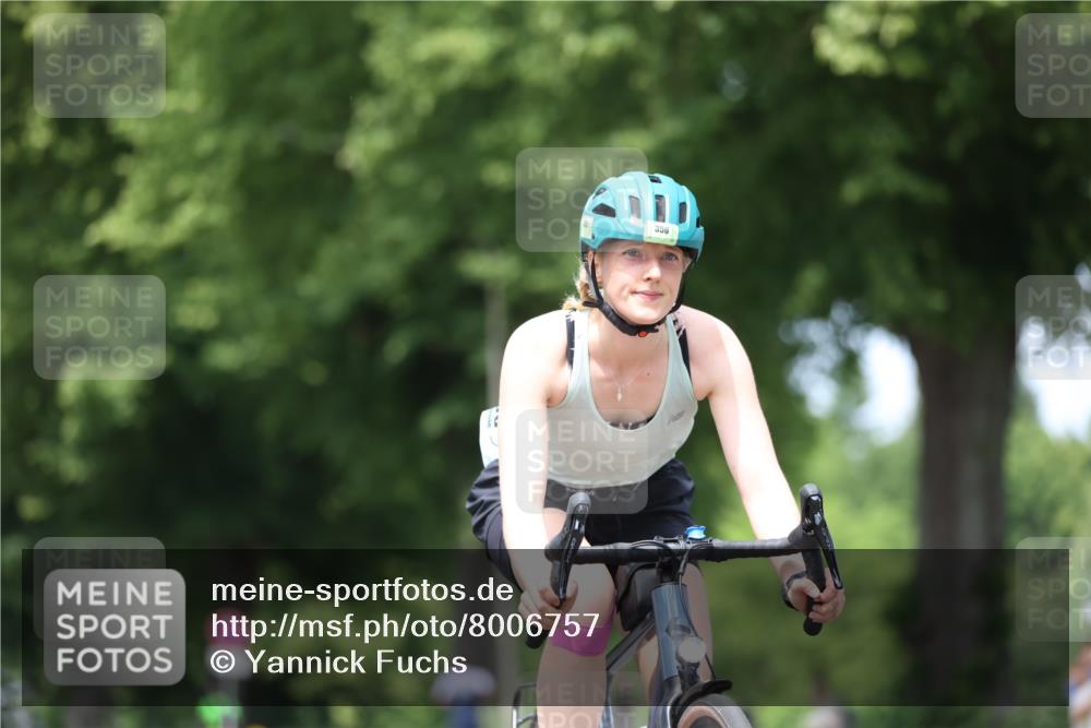15.06.2025 - 7 Türme Triathlon Yannick Fuchs http://msf.ph/oto/8006757 15.06.2025 13:20:39 Radfahren 356, 444, 496, 610 meine-sportfotos.de