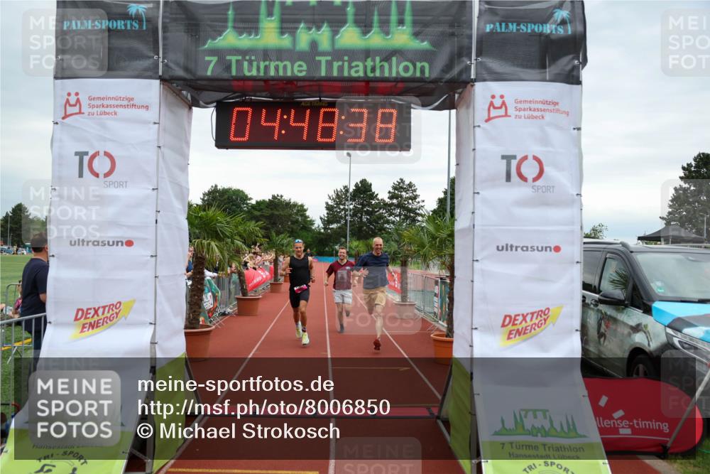 15.06.2025 - 7 Türme Triathlon Michael Strokosch http://msf.ph/oto/8006850 15.06.2025 14:48:38 Ziel 308 meine-sportfotos.de