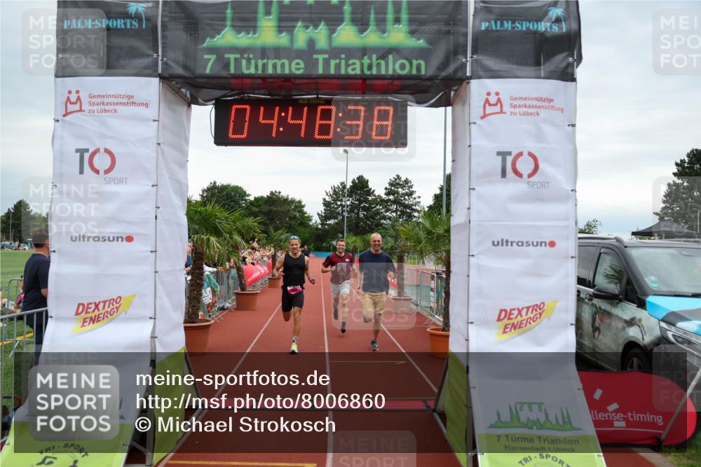 15.06.2025 - 7 Türme Triathlon Michael Strokosch http://msf.ph/oto/8006860 15.06.2025 14:48:38 Ziel 308 meine-sportfotos.de