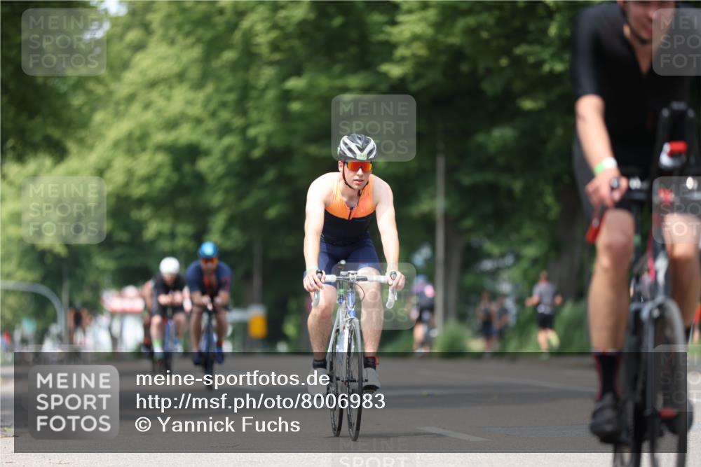 15.06.2025 - 7 Türme Triathlon Yannick Fuchs http://msf.ph/oto/8006983 15.06.2025 13:20:57 Radfahren 387, 466, 914 meine-sportfotos.de