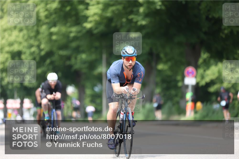 15.06.2025 - 7 Türme Triathlon Yannick Fuchs http://msf.ph/oto/8007018 15.06.2025 13:20:58 Radfahren 387, 466, 914 meine-sportfotos.de
