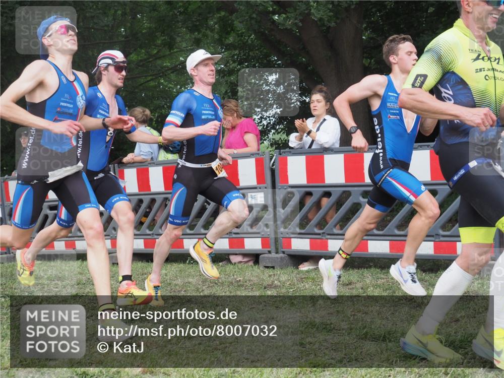 21.06.2025 - 27. Vierlanden-Triathlon KatJ http://msf.ph/oto/8007032 15.06.2025 13:00:30 Ziel 12, 94, 1044, 1046, 1047, 1048 meine-sportfotos.de