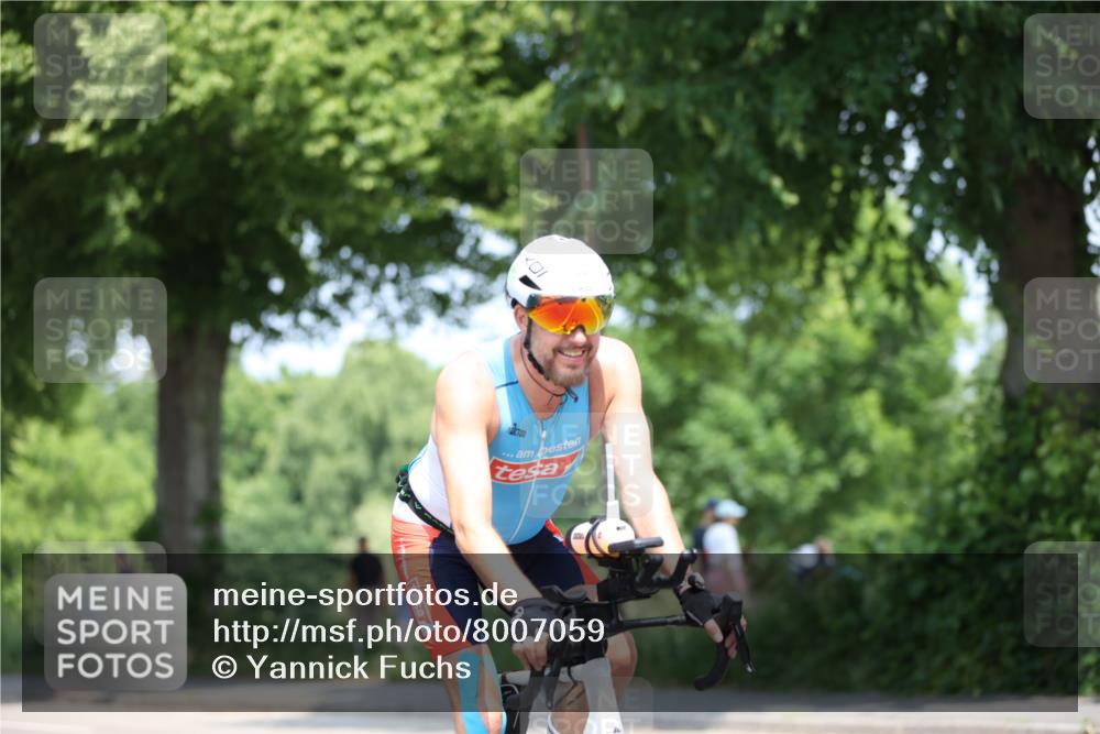 15.06.2025 - 7 Türme Triathlon Yannick Fuchs http://msf.ph/oto/8007059 15.06.2025 12:40:09 Radfahren 368, 403, 415, 418, 482, 576, 668 meine-sportfotos.de