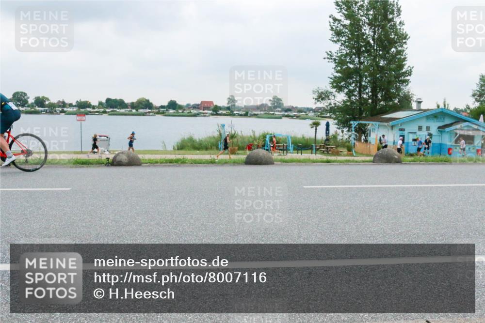 21.06.2025 - 27. Vierlanden-Triathlon H.Heesch http://msf.ph/oto/8007116 15.06.2025 13:17:12 Radfahren 1199 meine-sportfotos.de