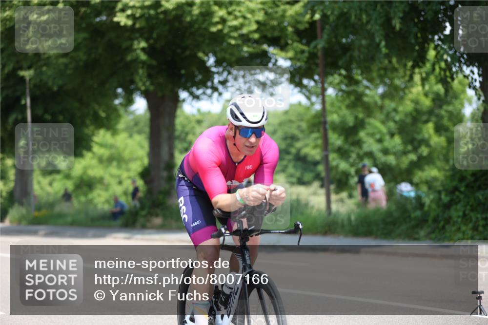 15.06.2025 - 7 Türme Triathlon Yannick Fuchs http://msf.ph/oto/8007166 15.06.2025 12:40:26 Radfahren 581 meine-sportfotos.de
