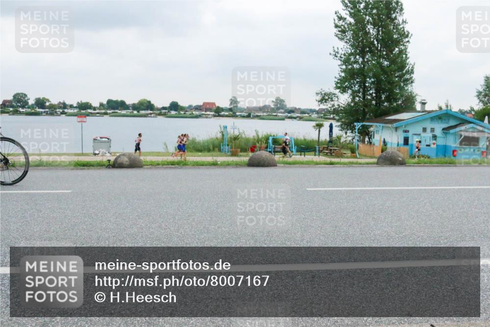21.06.2025 - 27. Vierlanden-Triathlon H.Heesch http://msf.ph/oto/8007167 15.06.2025 13:17:52 Radfahren 1176, 1223 meine-sportfotos.de