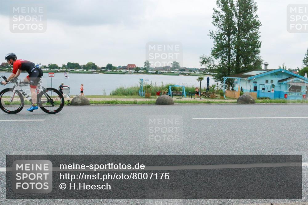 21.06.2025 - 27. Vierlanden-Triathlon H.Heesch http://msf.ph/oto/8007176 15.06.2025 13:19:13 Radfahren 1179 meine-sportfotos.de