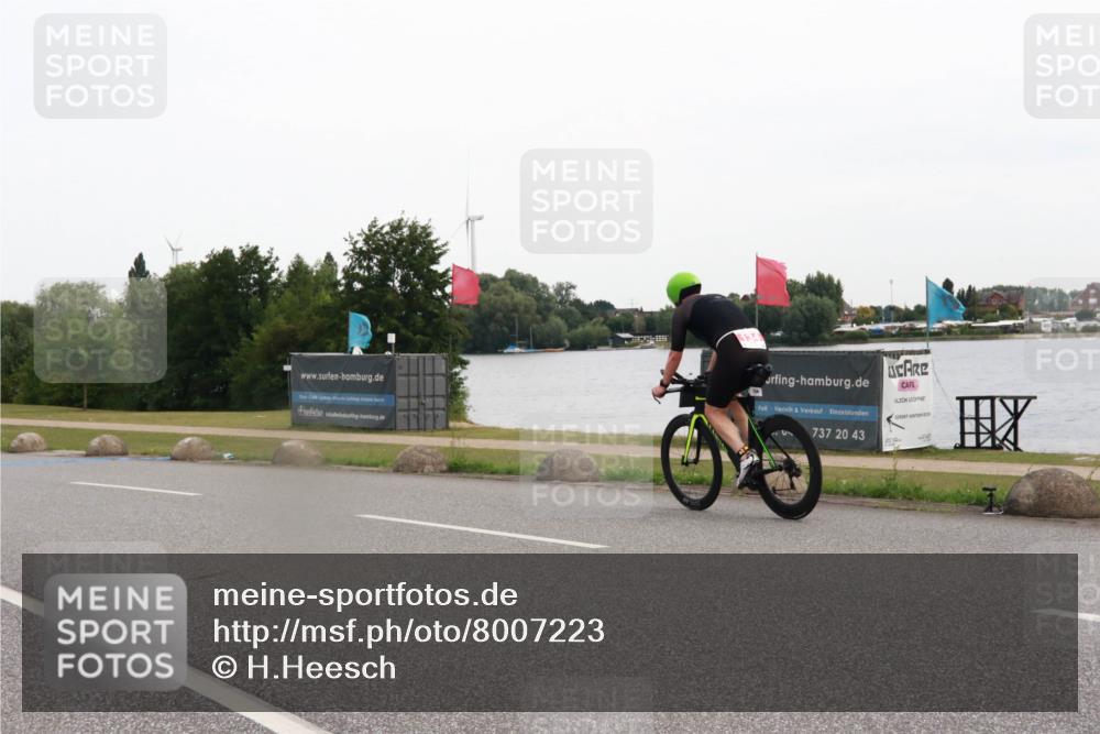 15.06.2025 - 27. Vierlanden-Triathlon H.Heesch http://msf.ph/oto/8007223 15.06.2025 10:41:49 Radfahren 22, 45, 93, 205 meine-sportfotos.de