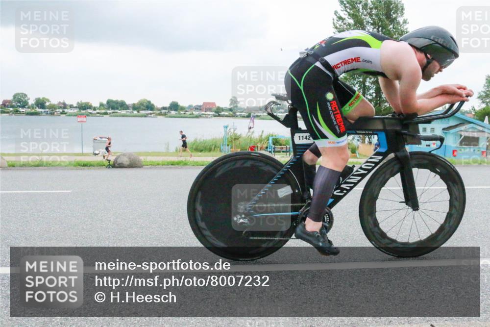 21.06.2025 - 27. Vierlanden-Triathlon H.Heesch http://msf.ph/oto/8007232 15.06.2025 13:20:56 Radfahren 1142 meine-sportfotos.de