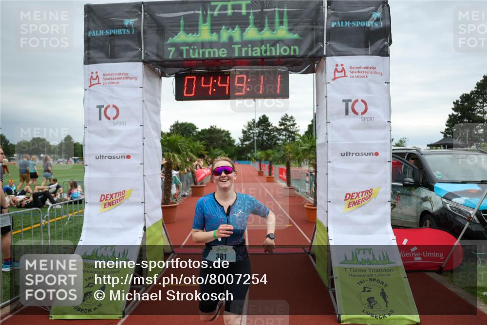 15.06.2025 - 7 Türme Triathlon Michael Strokosch http://msf.ph/oto/8007254 15.06.2025 14:49:11 Ziel 381 meine-sportfotos.de