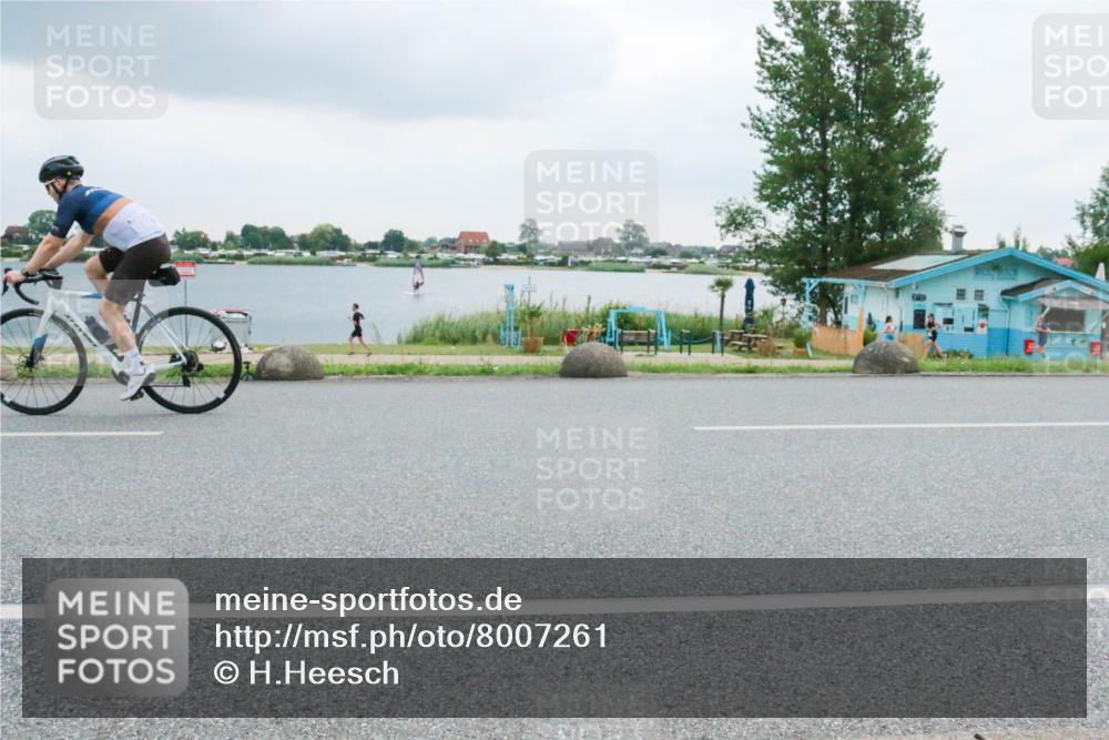 21.06.2025 - 27. Vierlanden-Triathlon H.Heesch http://msf.ph/oto/8007261 15.06.2025 13:21:05 Radfahren  meine-sportfotos.de
