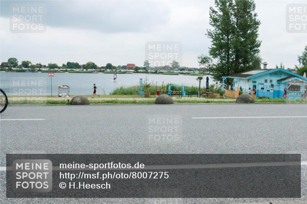 21.06.2025 - 27. Vierlanden-Triathlon H.Heesch http://msf.ph/oto/8007275 15.06.2025 13:21:05 Radfahren  meine-sportfotos.de