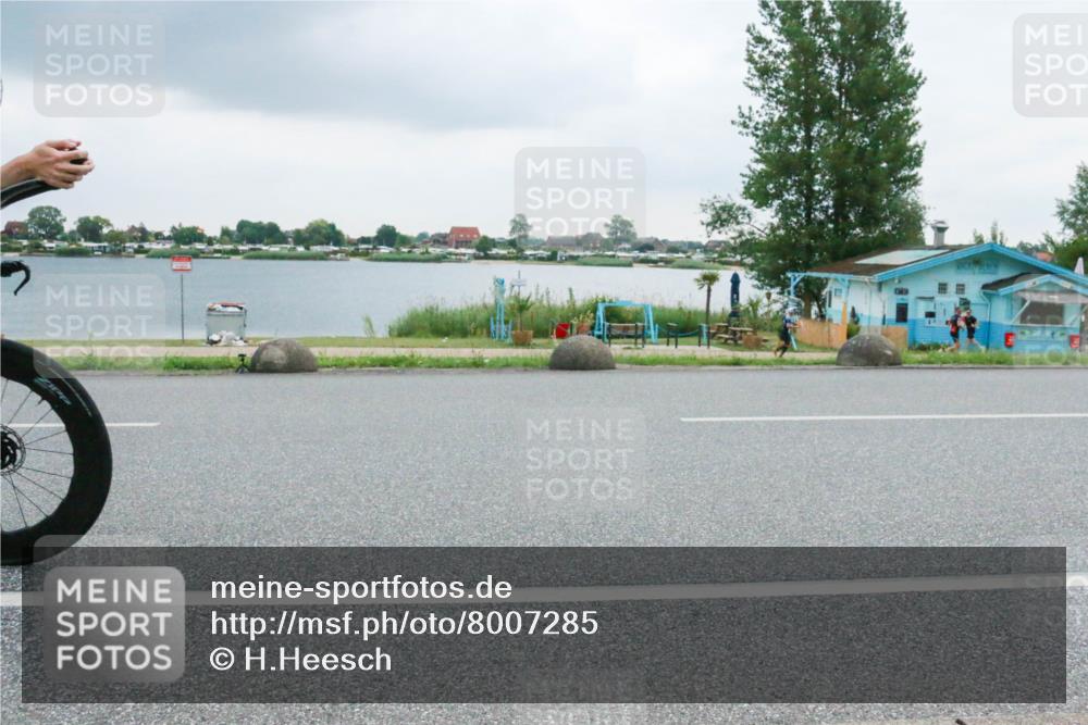 21.06.2025 - 27. Vierlanden-Triathlon H.Heesch http://msf.ph/oto/8007285 15.06.2025 13:22:14 Radfahren 1141 meine-sportfotos.de