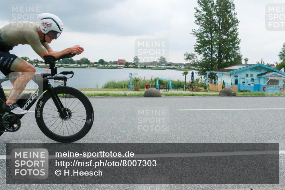 21.06.2025 - 27. Vierlanden-Triathlon H.Heesch http://msf.ph/oto/8007303 15.06.2025 13:23:02 Radfahren 1127 meine-sportfotos.de