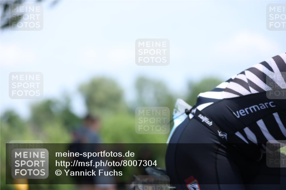 15.06.2025 - 7 Türme Triathlon Yannick Fuchs http://msf.ph/oto/8007304 15.06.2025 12:40:29 Radfahren 581 meine-sportfotos.de