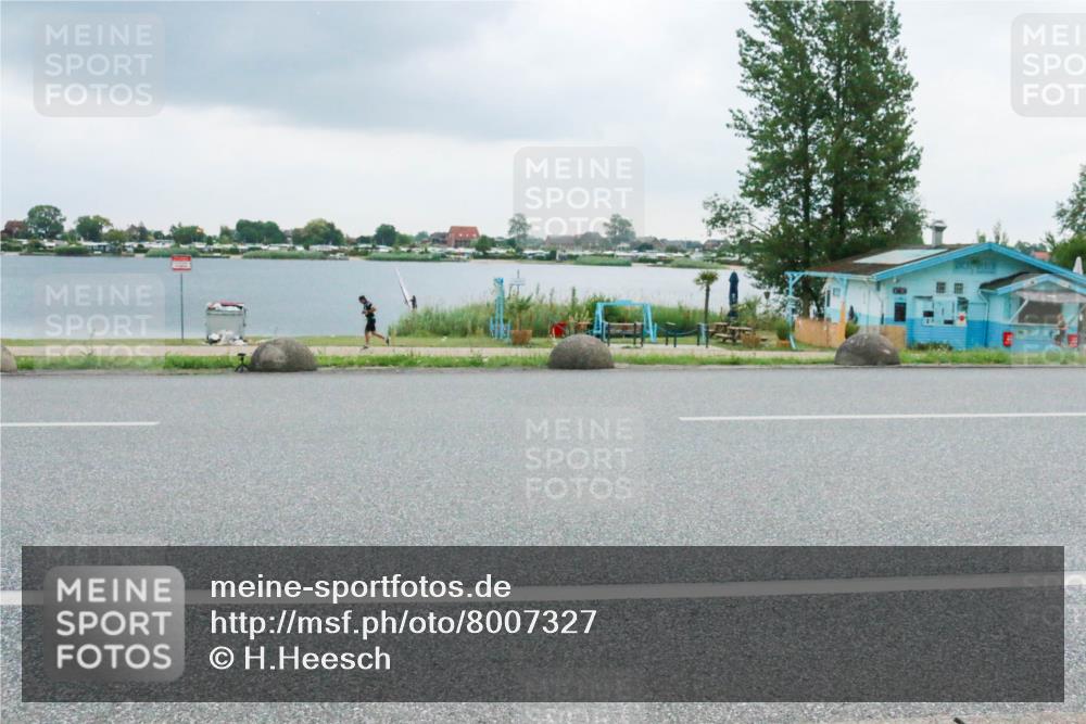 21.06.2025 - 27. Vierlanden-Triathlon H.Heesch http://msf.ph/oto/8007327 15.06.2025 13:23:30 Radfahren 1279 meine-sportfotos.de
