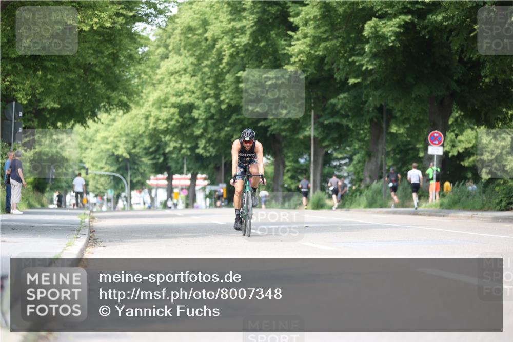 15.06.2025 - 7 Türme Triathlon Yannick Fuchs http://msf.ph/oto/8007348 15.06.2025 13:21:04 Radfahren  meine-sportfotos.de
