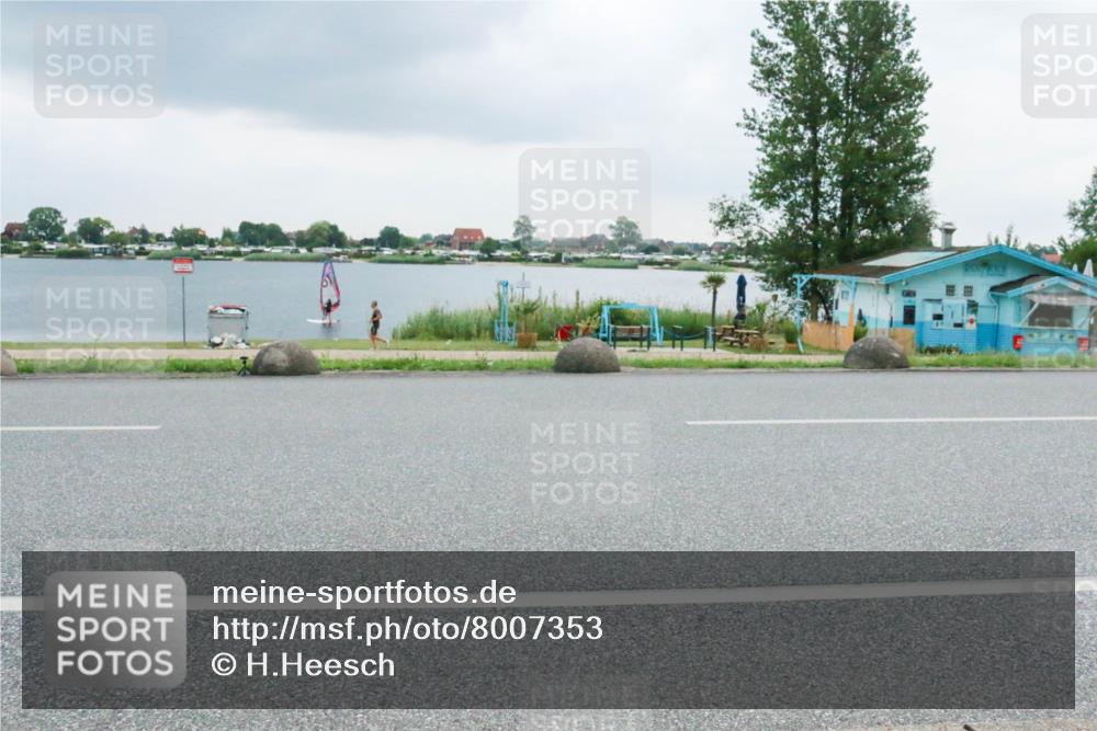 21.06.2025 - 27. Vierlanden-Triathlon H.Heesch http://msf.ph/oto/8007353 15.06.2025 13:23:38 Radfahren 1269, 1278 meine-sportfotos.de