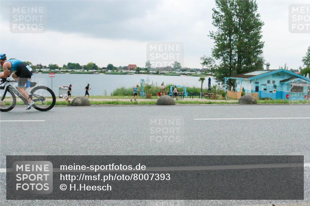21.06.2025 - 27. Vierlanden-Triathlon H.Heesch http://msf.ph/oto/8007393 15.06.2025 13:24:05 Radfahren 1311 meine-sportfotos.de