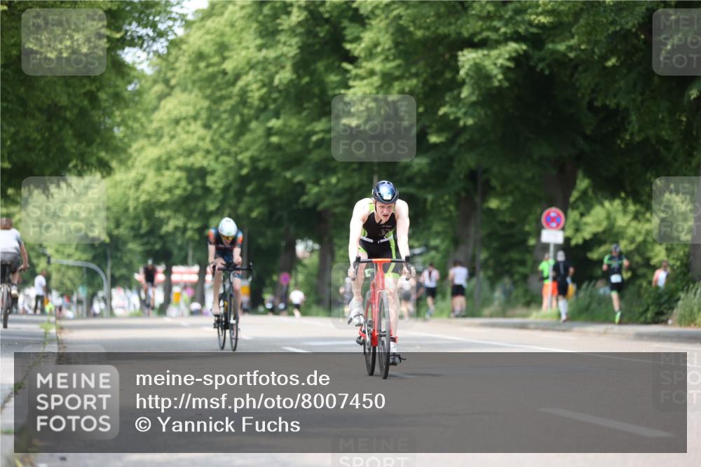 15.06.2025 - 7 Türme Triathlon Yannick Fuchs http://msf.ph/oto/8007450 15.06.2025 13:21:20 Radfahren 671, 817 meine-sportfotos.de