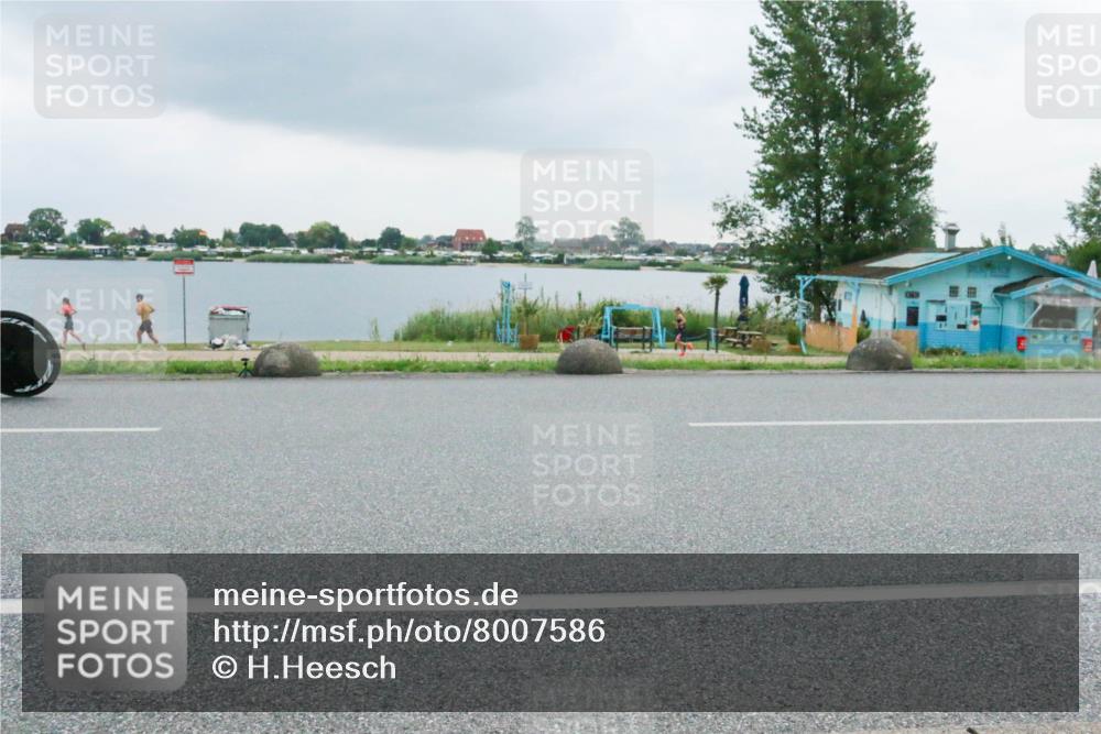 21.06.2025 - 27. Vierlanden-Triathlon H.Heesch http://msf.ph/oto/8007586 15.06.2025 13:25:15 Radfahren 1138, 1249 meine-sportfotos.de