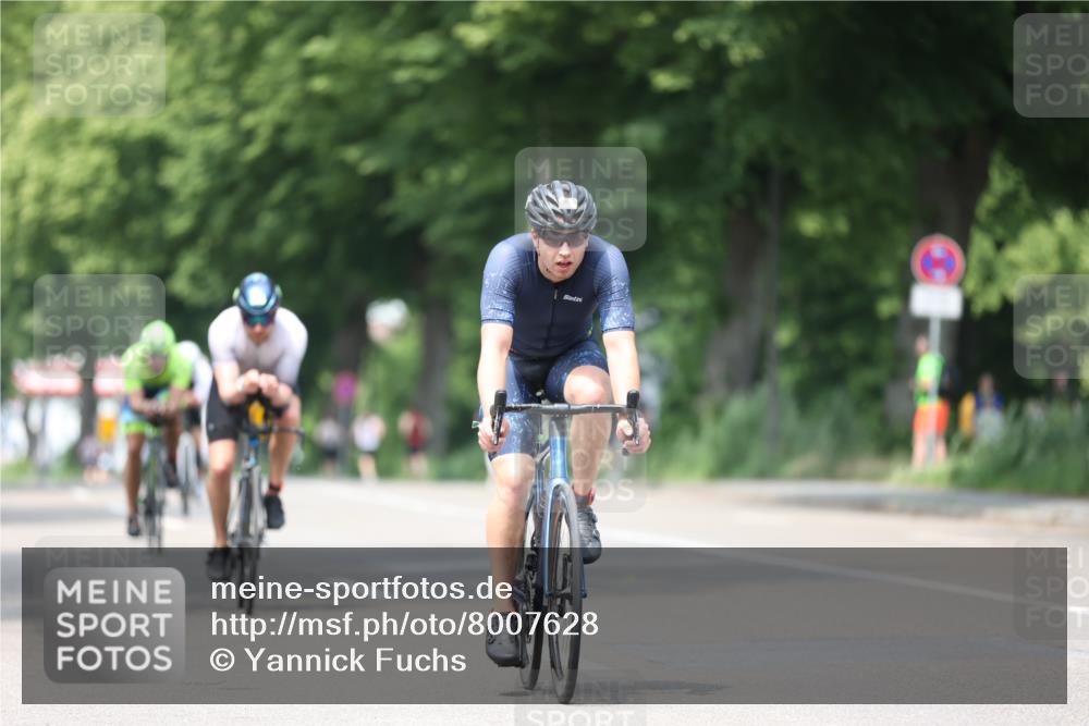 15.06.2025 - 7 Türme Triathlon Yannick Fuchs http://msf.ph/oto/8007628 15.06.2025 13:21:34 Radfahren 341, 484, 669, 940 meine-sportfotos.de