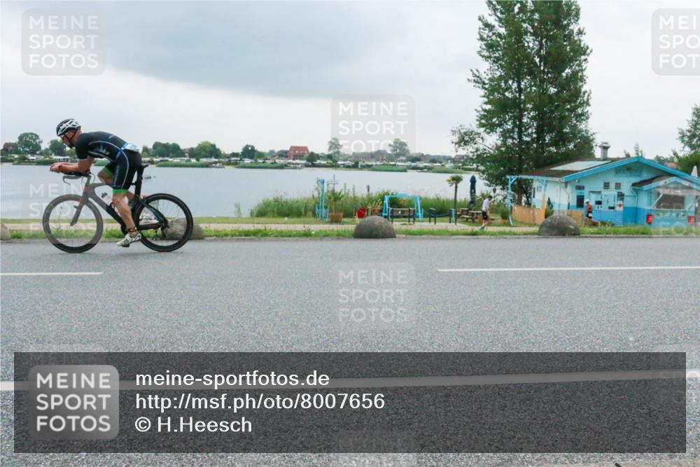 21.06.2025 - 27. Vierlanden-Triathlon H.Heesch http://msf.ph/oto/8007656 15.06.2025 13:25:47 Radfahren 1120, 1137, 1238 meine-sportfotos.de