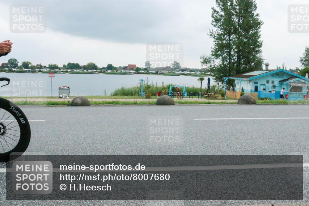21.06.2025 - 27. Vierlanden-Triathlon H.Heesch http://msf.ph/oto/8007680 15.06.2025 13:25:51 Radfahren 1120, 1238, 1277 meine-sportfotos.de