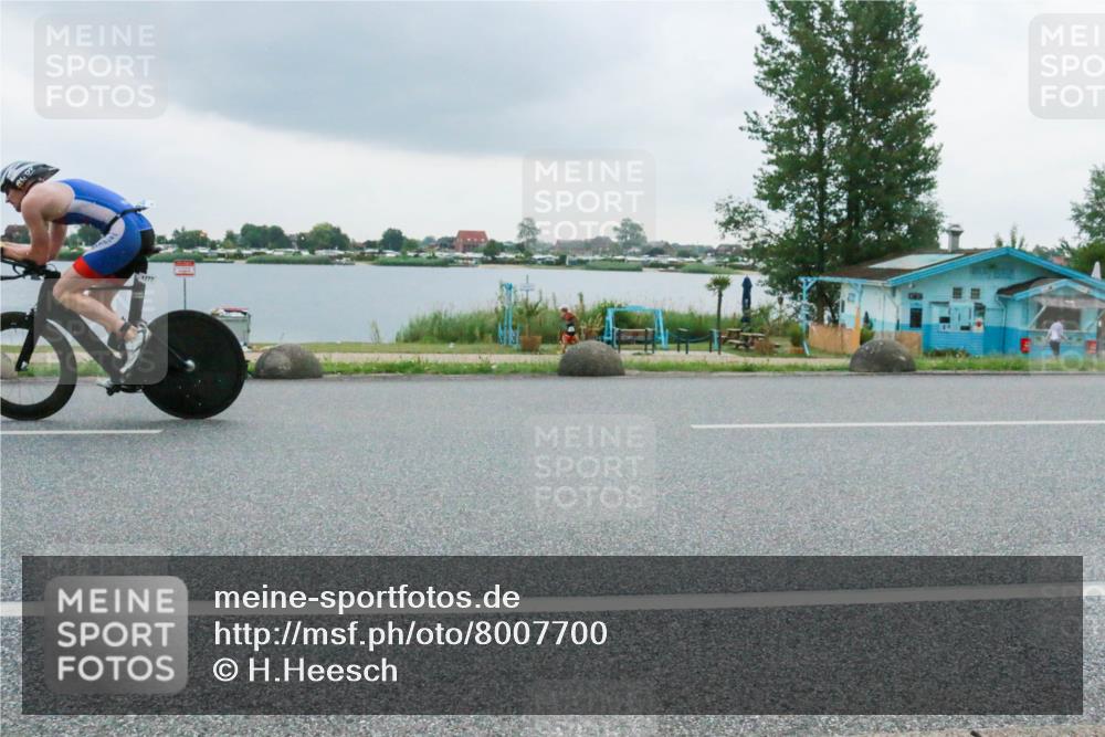 21.06.2025 - 27. Vierlanden-Triathlon H.Heesch http://msf.ph/oto/8007700 15.06.2025 13:25:52 Radfahren 1120, 1238, 1277, 1285 meine-sportfotos.de
