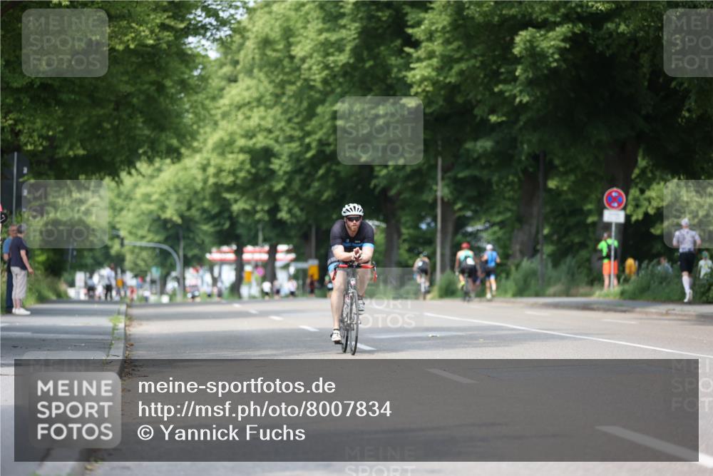 15.06.2025 - 7 Türme Triathlon Yannick Fuchs http://msf.ph/oto/8007834 15.06.2025 13:21:45 Radfahren 405, 629, 714 meine-sportfotos.de