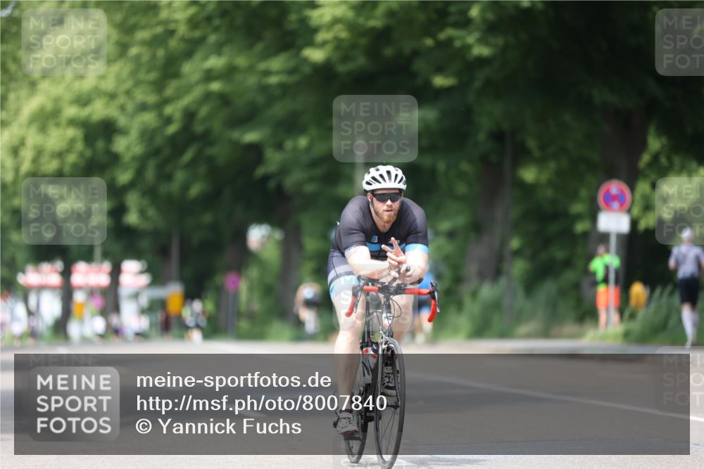 15.06.2025 - 7 Türme Triathlon Yannick Fuchs http://msf.ph/oto/8007840 15.06.2025 13:21:46 Radfahren 405 meine-sportfotos.de