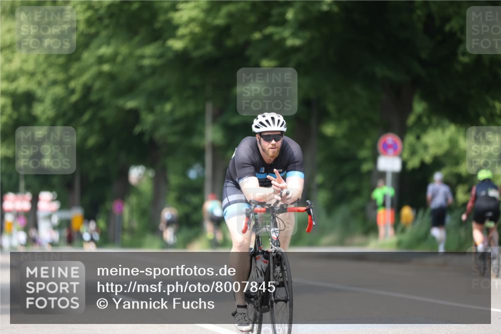 15.06.2025 - 7 Türme Triathlon Yannick Fuchs http://msf.ph/oto/8007845 15.06.2025 13:21:46 Radfahren 405 meine-sportfotos.de