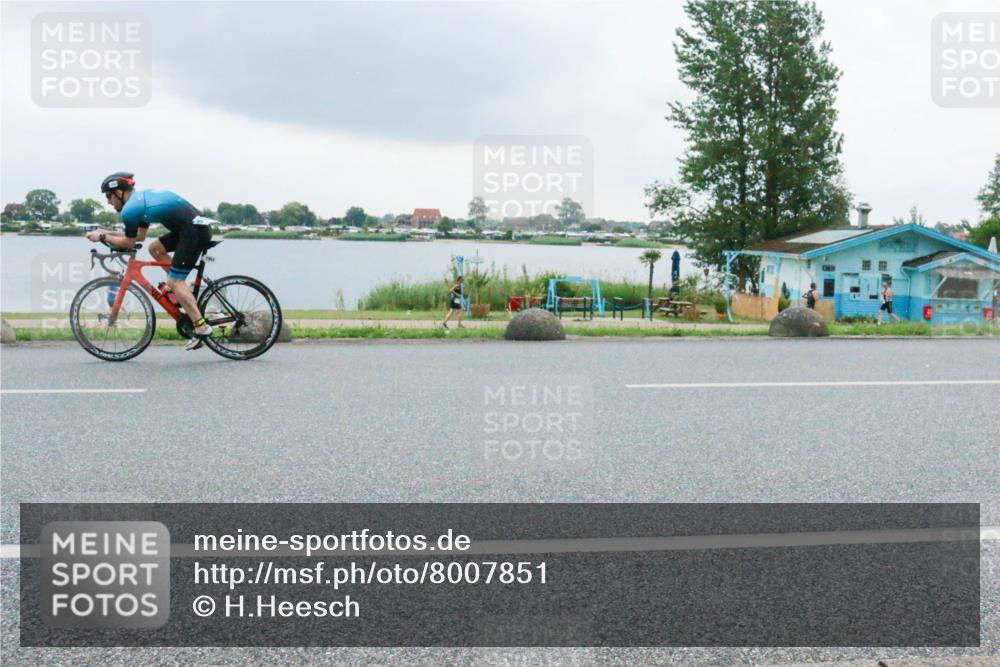 21.06.2025 - 27. Vierlanden-Triathlon H.Heesch http://msf.ph/oto/8007851 15.06.2025 13:26:19 Radfahren 1149, 1265, 1303 meine-sportfotos.de