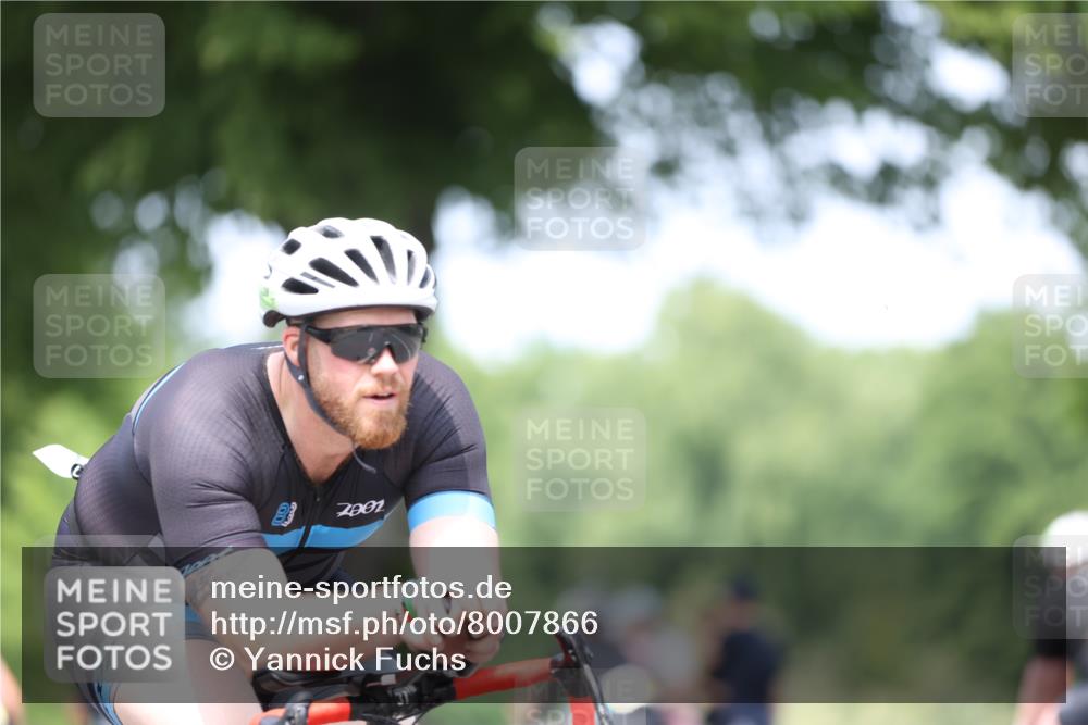15.06.2025 - 7 Türme Triathlon Yannick Fuchs http://msf.ph/oto/8007866 15.06.2025 13:21:47 Radfahren  meine-sportfotos.de