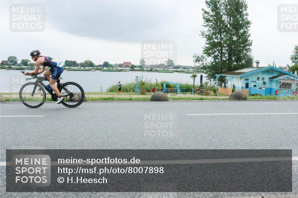 21.06.2025 - 27. Vierlanden-Triathlon H.Heesch http://msf.ph/oto/8007898 15.06.2025 13:26:28 Radfahren 1113, 1128, 1157, 1281 meine-sportfotos.de