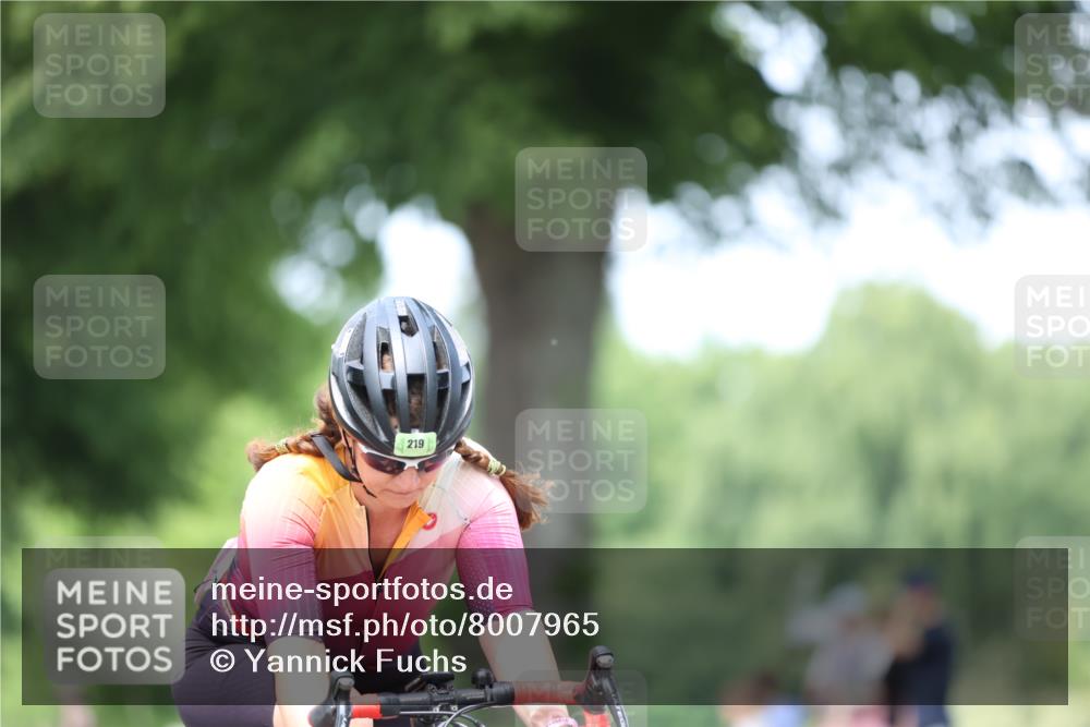 15.06.2025 - 7 Türme Triathlon Yannick Fuchs http://msf.ph/oto/8007965 15.06.2025 13:22:06 Radfahren 219, 588, 678, 937, 1133 meine-sportfotos.de