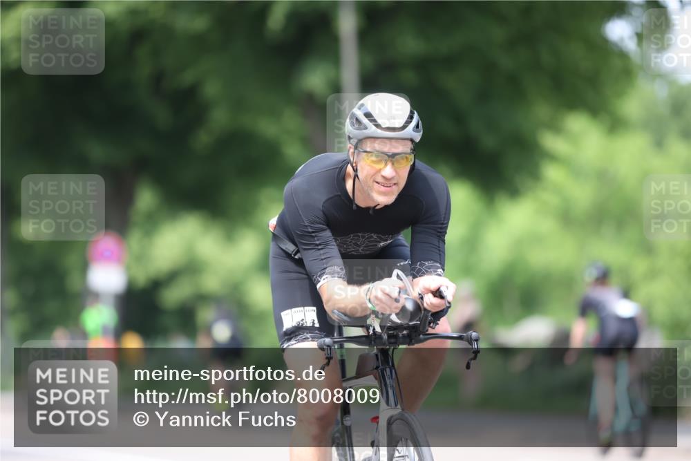 15.06.2025 - 7 Türme Triathlon Yannick Fuchs http://msf.ph/oto/8008009 15.06.2025 13:22:12 Radfahren 458, 678, 937, 983, 1133 meine-sportfotos.de