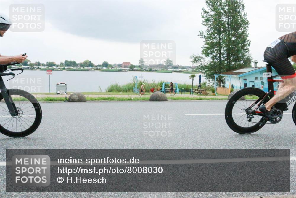 21.06.2025 - 27. Vierlanden-Triathlon H.Heesch http://msf.ph/oto/8008030 15.06.2025 13:26:37 Radfahren 1108, 1112, 1123, 1132, 1143, 1160, 1300 meine-sportfotos.de