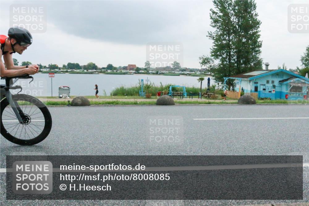 21.06.2025 - 27. Vierlanden-Triathlon H.Heesch http://msf.ph/oto/8008085 15.06.2025 13:26:40 Radfahren 1103, 1108, 1132, 1143, 1160 meine-sportfotos.de